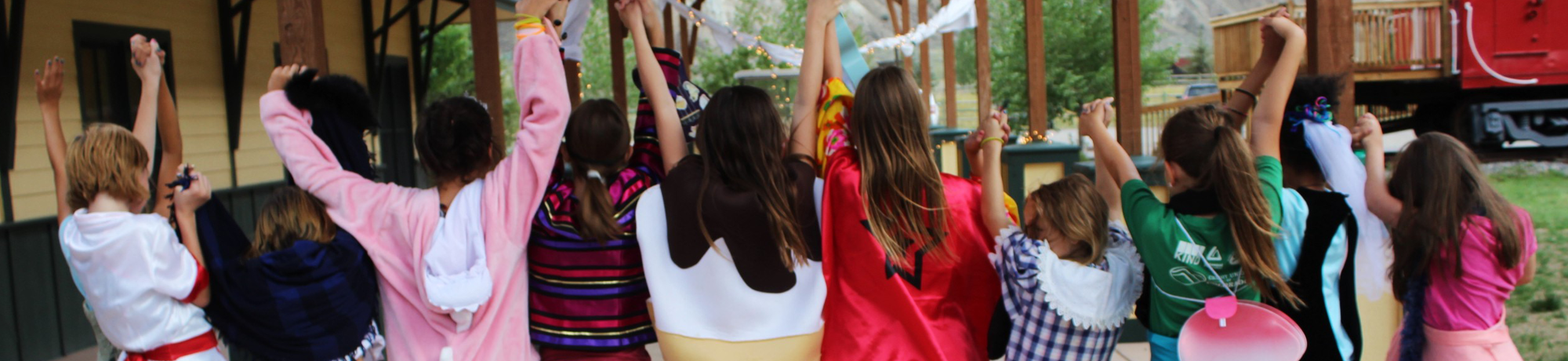 campers welcoming friends to camp